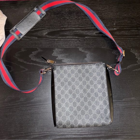 GG BLACK SMALL MESSENGER BAG - Picture 4 of 6